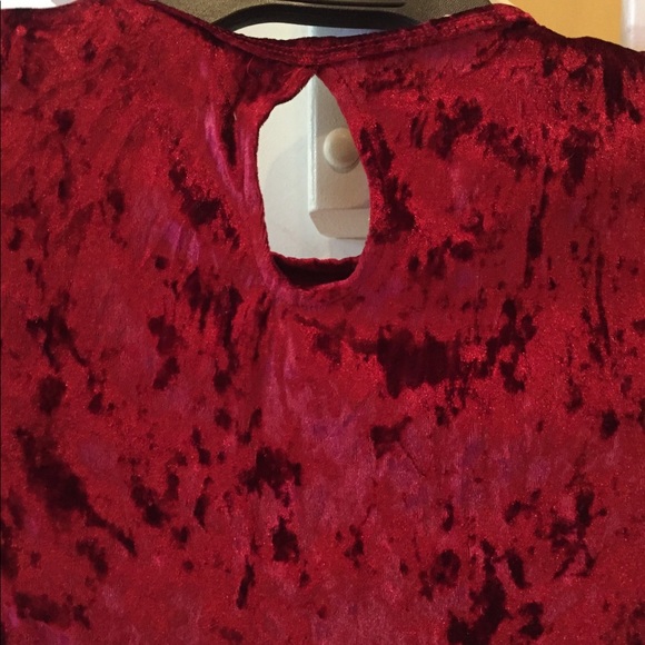 **SOLD**Hollister Red Velvet Top - Picture 7 of 7